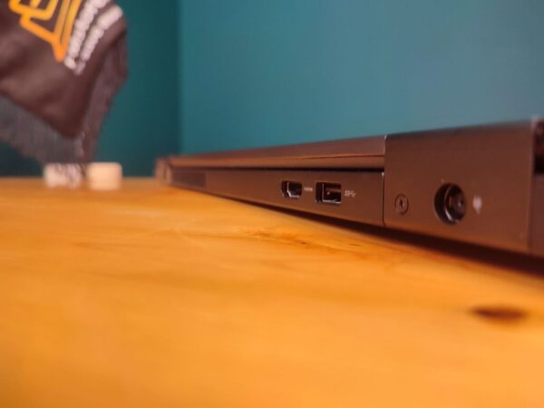Dell Latitude 5580 - Image 7