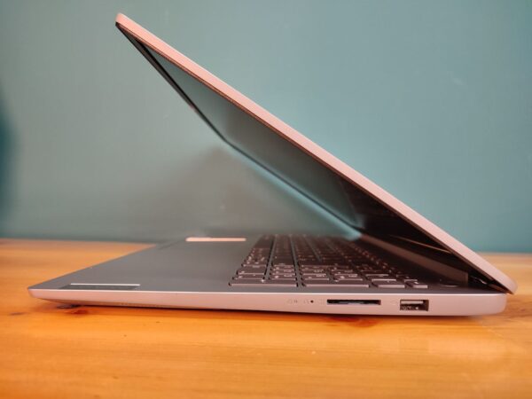 Lenovo IdeaPad 1 15IGL7 - Image 9