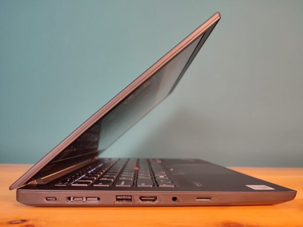 Lenovo ThinkPad T14 - Image 8