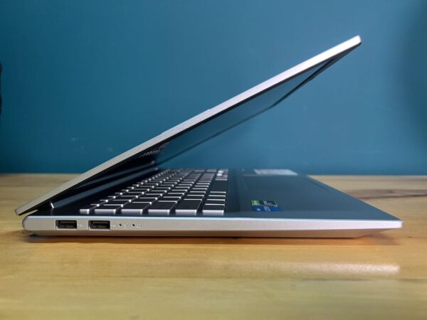 Asus Vivobook K3500V - Image 3