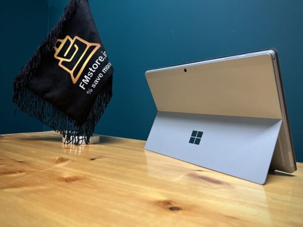 Microsoft Surface Pro 5 - Image 6