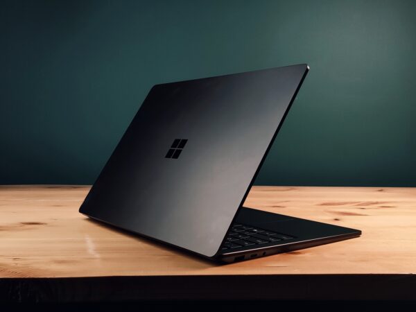 Microsoft Surface Laptop 5 Jet Black - Image 3