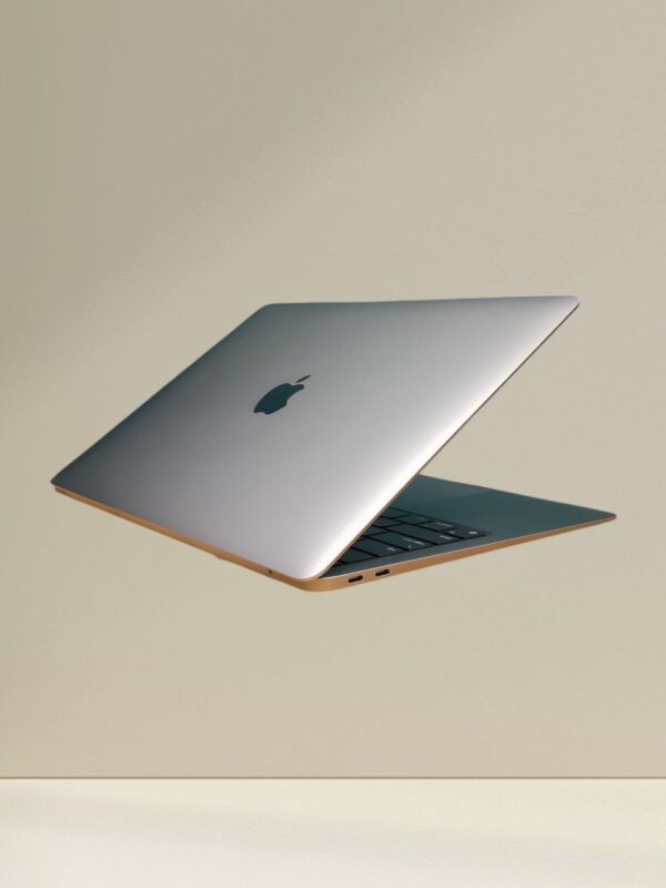 MacBook Air M1 - Image 2